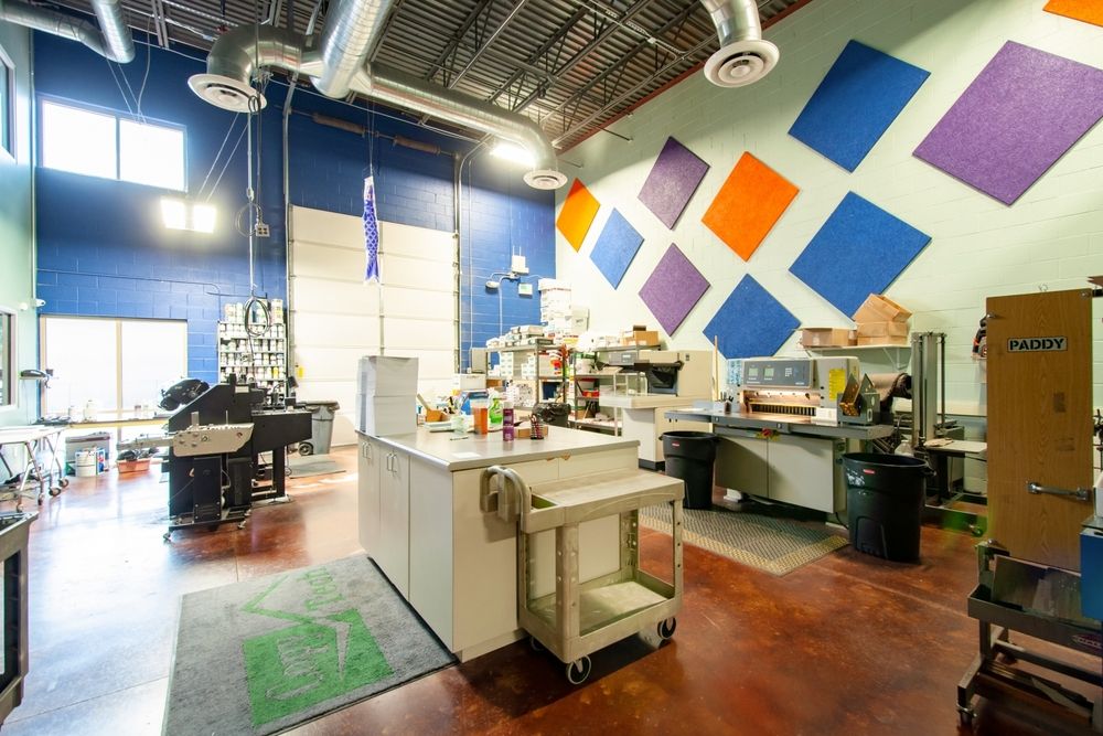 Owner User Office Warehouse: 6531 S Cottonwood St, Salt Lake City, UT 84107